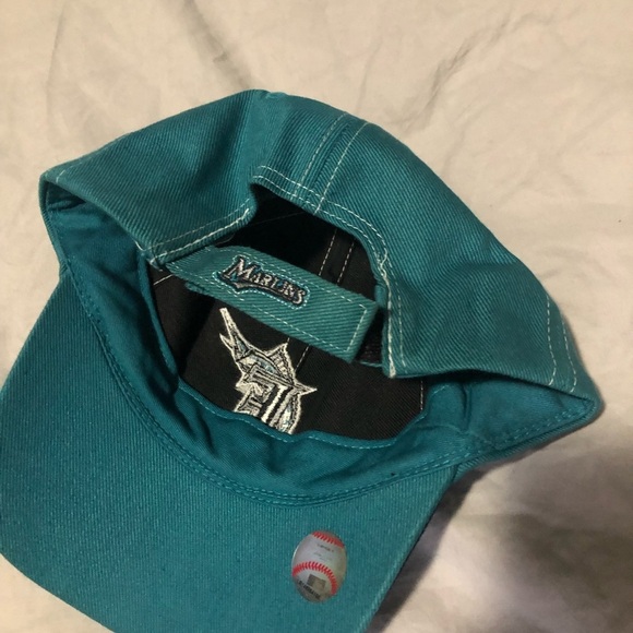 Miami  Marlins 47’ new era velcroback hat - Picture 2 of 3